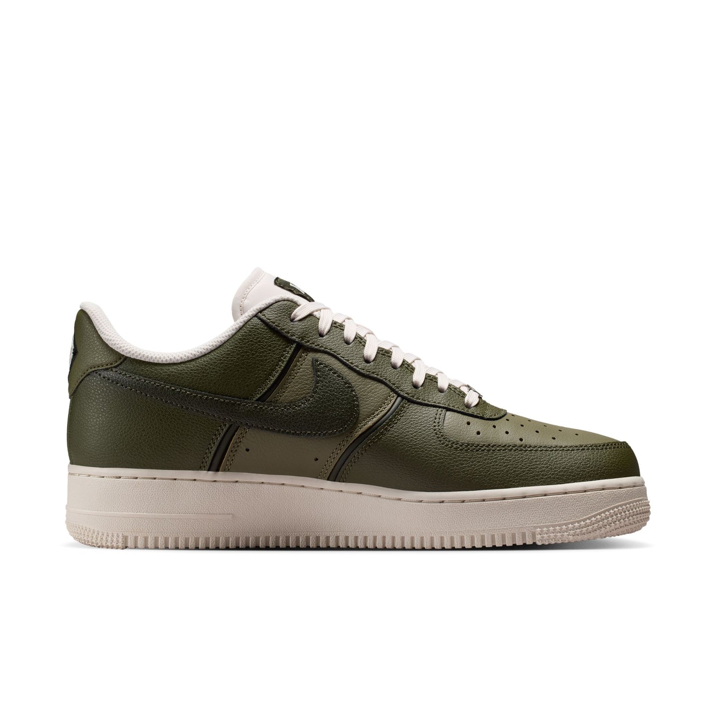 [IM5752-301] Men's Nike Air Force 1 '07 LV8 'Cargo Khaki'